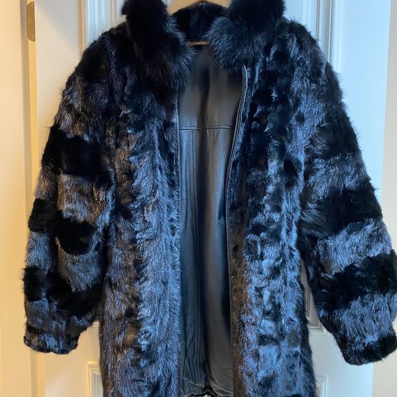 Reversable Leather and Mink three quarter Jacket - Picture 5 of 11